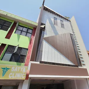 Hotel Oyo 12153 B S International